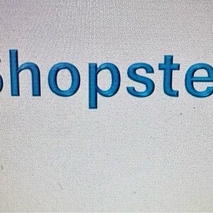 Meet your Posher, Bee